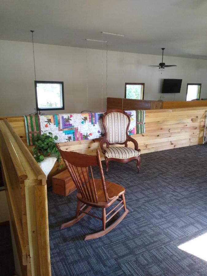 Pearl Island B&B Brodhead Bagian luar foto