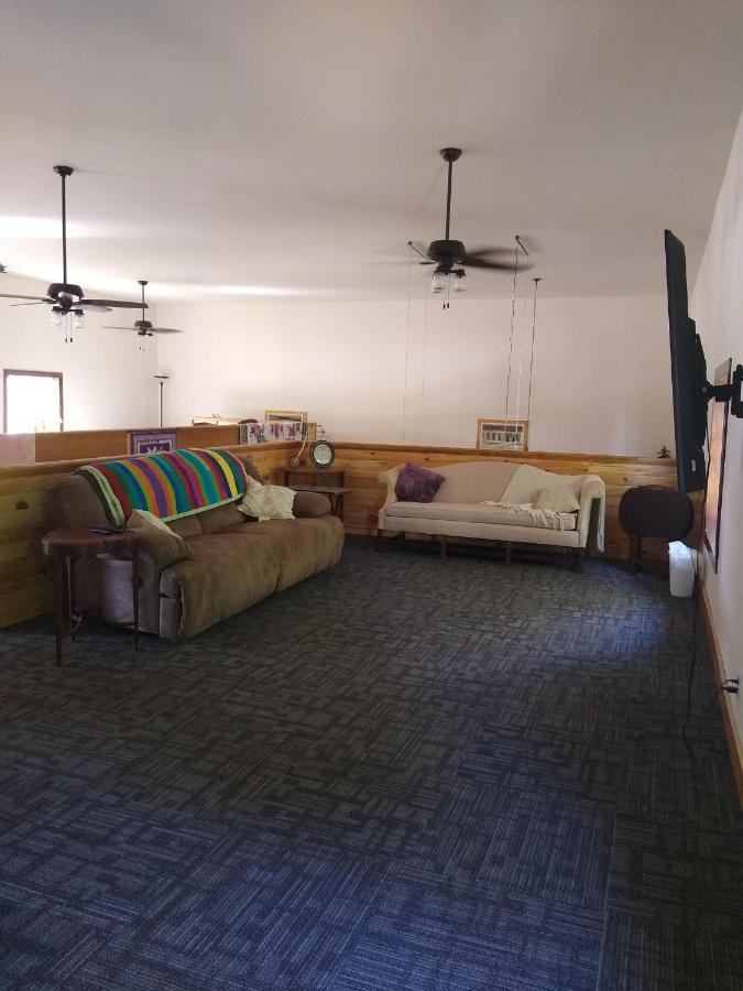 Pearl Island B&B Brodhead Bagian luar foto